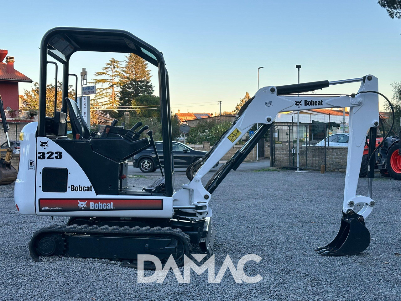 BOBCAT 323 - Minibagger: das Bild 2 BOBCAT 323 - Minibagger: das Bild 2