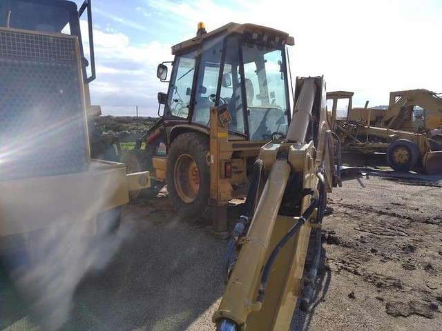 Caterpillar 432D - Baggerlader: das Bild 3 Caterpillar 432D - Baggerlader: das Bild 3
