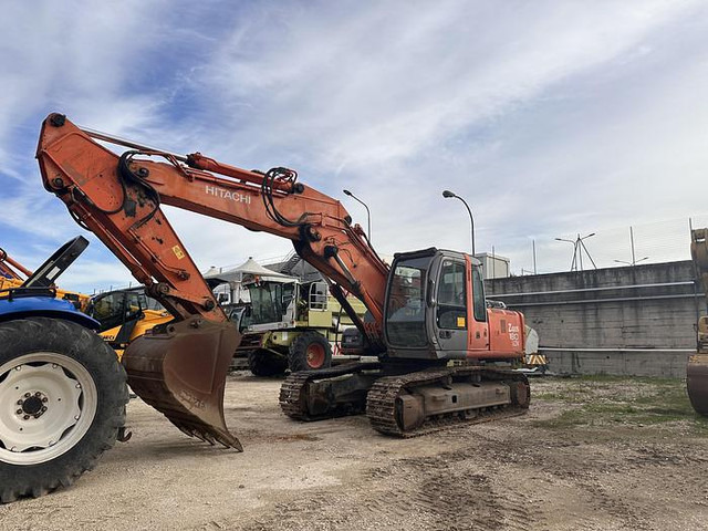 Hitachi ZX180 - Kettenbagger: das Bild 1 Hitachi ZX180 - Kettenbagger: das Bild 1