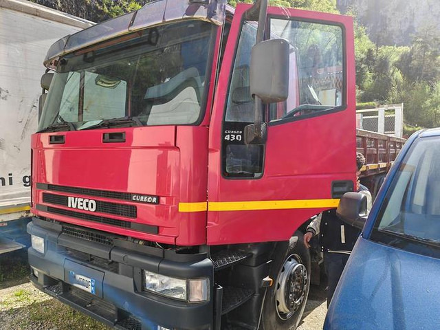 Iveco CURSOR 430 - Kipper Transporter: das Bild 2 Iveco CURSOR 430 - Kipper Transporter: das Bild 2