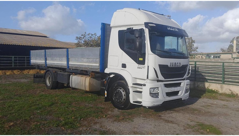 Iveco STRALIS 330 EEV - Pritschenauflieger/ Plattformauflieger: das Bild 1 Iveco STRALIS 330 EEV - Pritschenauflieger/ Plattformauflieger: das Bild 1