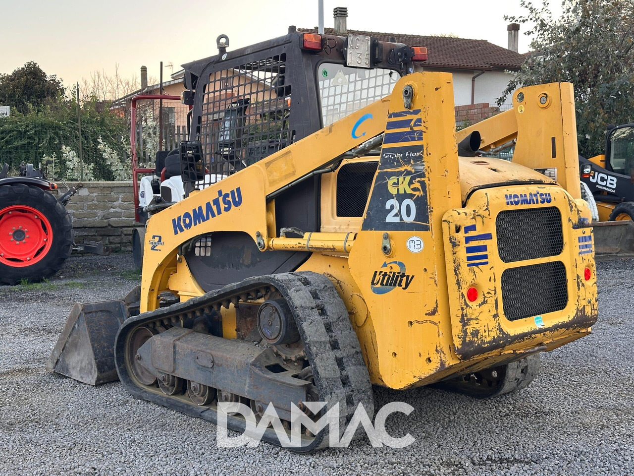 KOMATSU CK20 - Kompaktlader: das Bild 5 KOMATSU CK20 - Kompaktlader: das Bild 5
