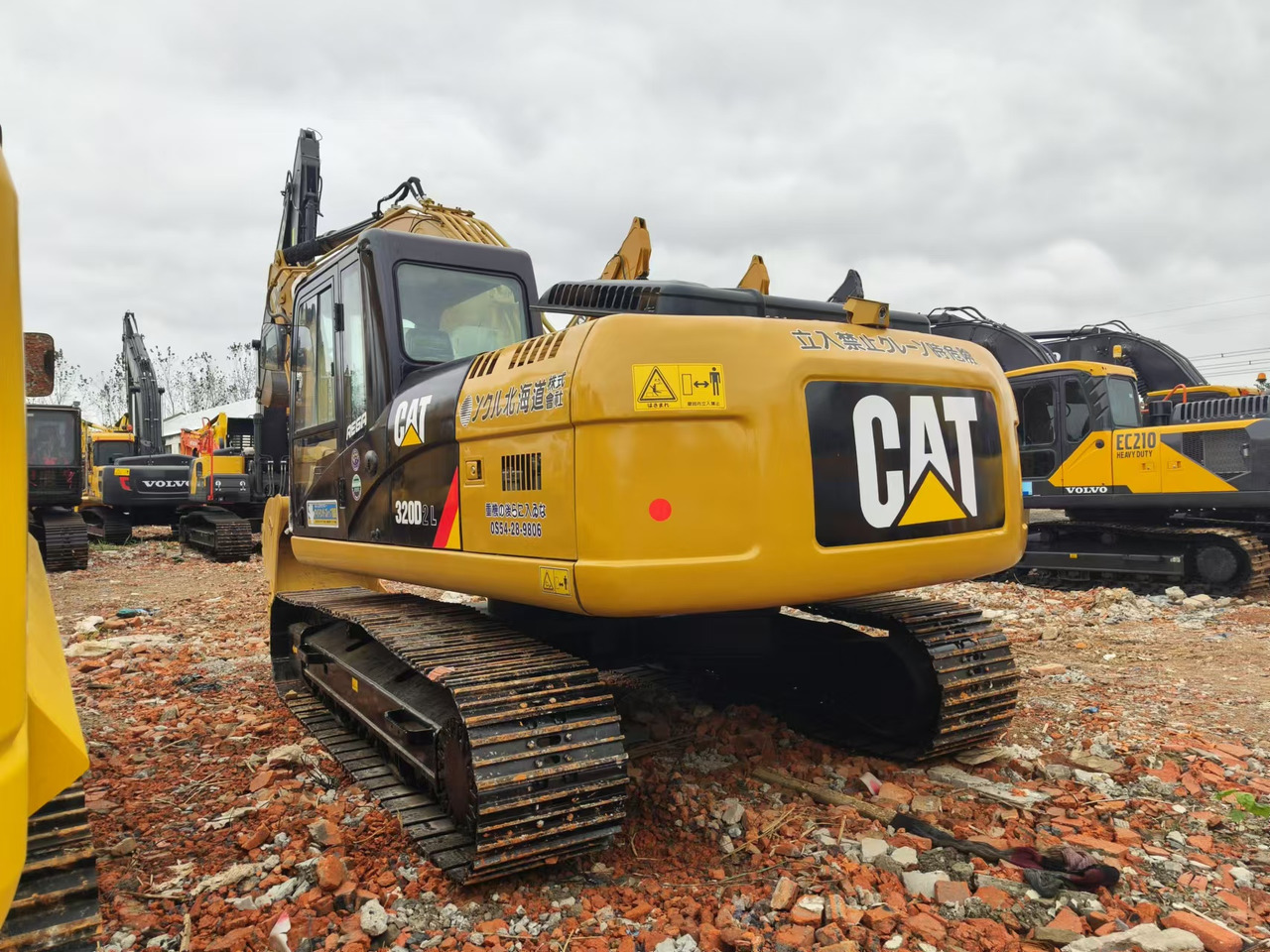 Kettenbagger CATERPILLAR 320D2L: das Bild 7