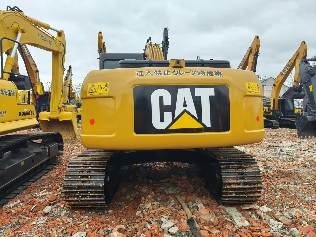 Kettenbagger CATERPILLAR 320D2L: das Bild 8