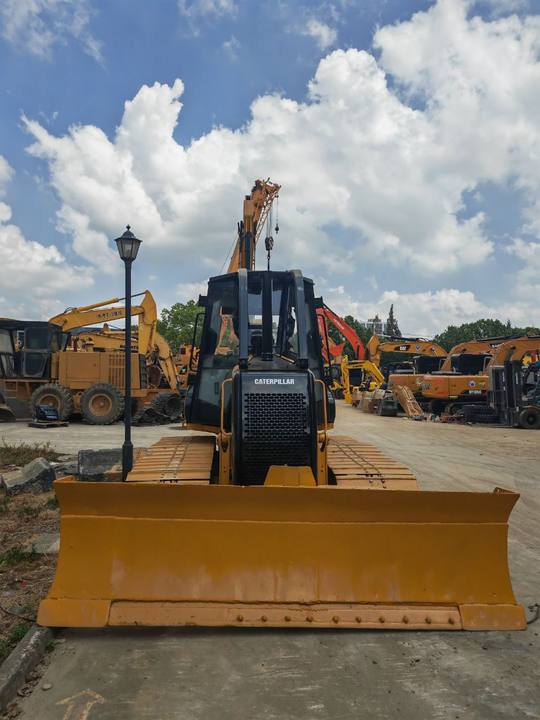 CATERPILLAR D5K - Bulldozer: das Bild 3 CATERPILLAR D5K - Bulldozer: das Bild 3