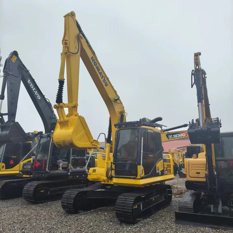 KOMATSU PC130-7 - Kettenbagger: das Bild 3 KOMATSU PC130-7 - Kettenbagger: das Bild 3