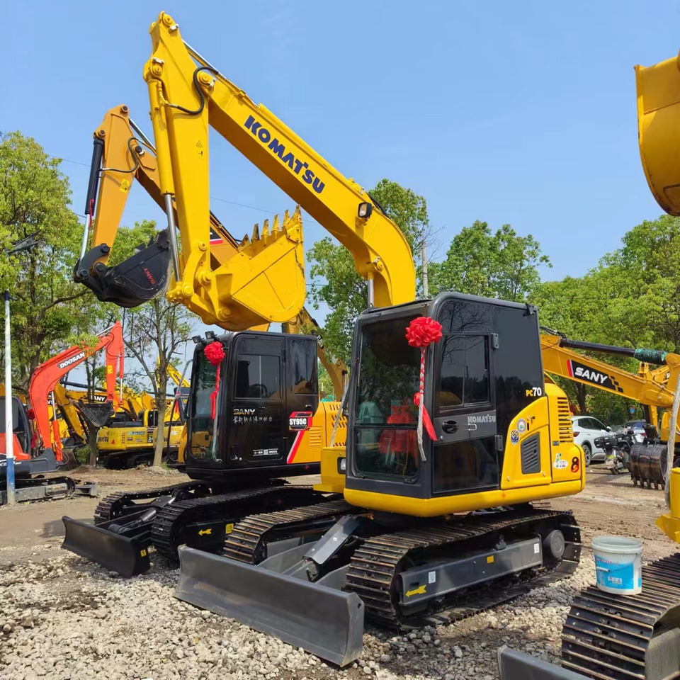 KOMATSU PC70 - Kettenbagger: das Bild 3 KOMATSU PC70 - Kettenbagger: das Bild 3