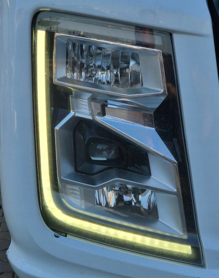 FORD REFLEKTOR LAMPA PRAWA FORD F MAX LED XENON - Hauptscheinwerfer für LKW: das Bild 1 FORD REFLEKTOR LAMPA PRAWA FORD F MAX LED XENON - Hauptscheinwerfer für LKW: das Bild 1
