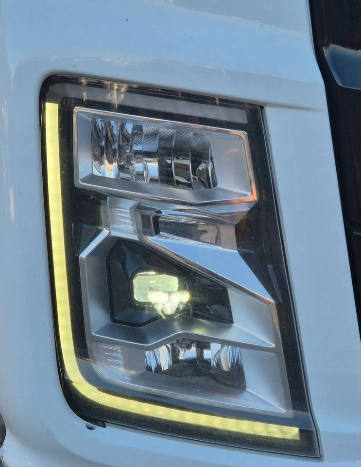 FORD REFLEKTOR LAMPA PRAWA FORD F MAX LED XENON - Hauptscheinwerfer für LKW: das Bild 2 FORD REFLEKTOR LAMPA PRAWA FORD F MAX LED XENON - Hauptscheinwerfer für LKW: das Bild 2