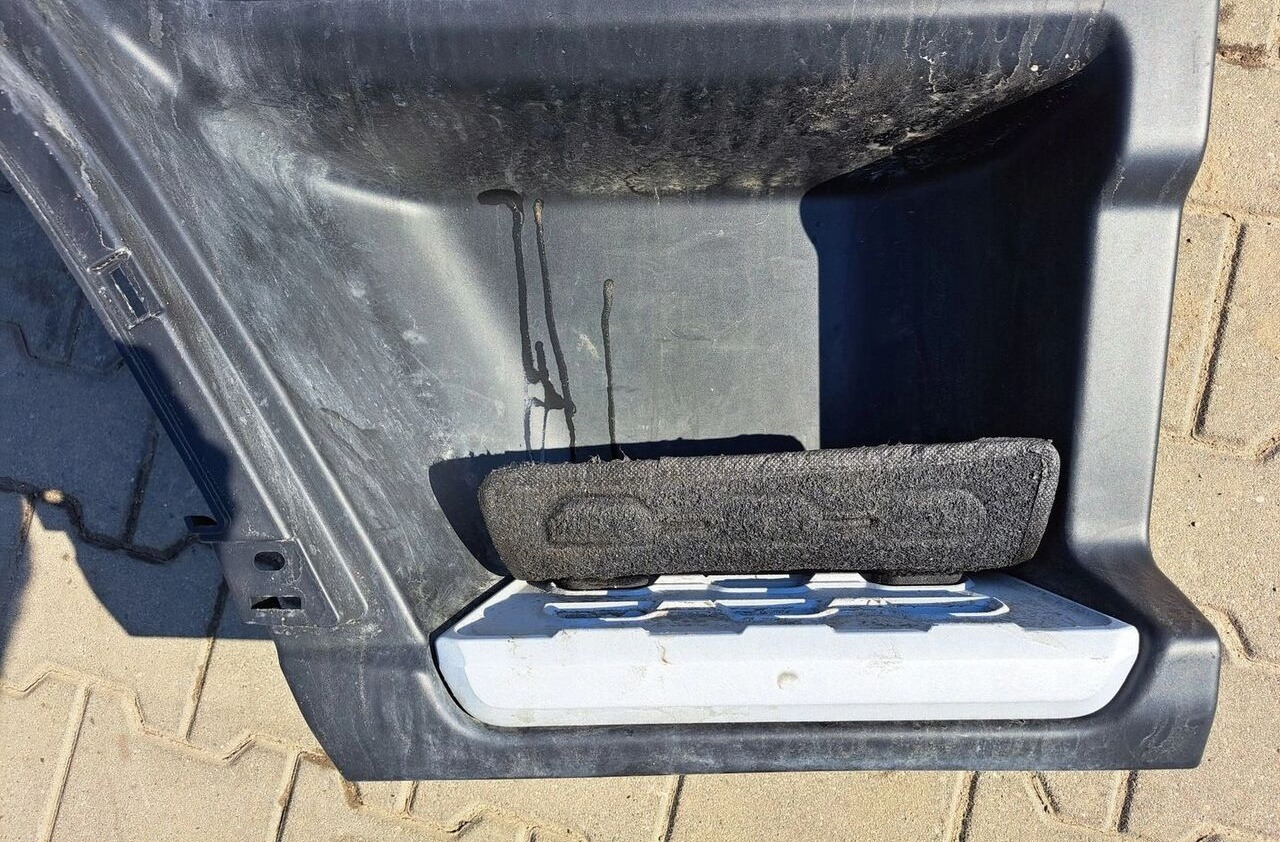 FORD STOPNICA GÓRNA KOMPLETNA STELAŻ STOPIEŃ PRAWY FORD F-MAX EURO 6 - Trittbrett für LKW: das Bild 4 FORD STOPNICA GÓRNA KOMPLETNA STELAŻ STOPIEŃ PRAWY FORD F-MAX EURO 6 - Trittbrett für LKW: das Bild 4