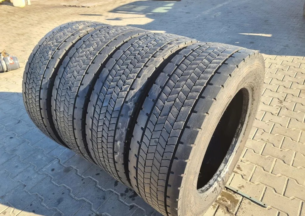 GOODYEAR TYŁ FUELMAX D 295/60 R 22.5 4 szt. stalowe - Felgen und Reifen: das Bild 1 GOODYEAR TYŁ FUELMAX D 295/60 R 22.5 4 szt. stalowe - Felgen und Reifen: das Bild 1