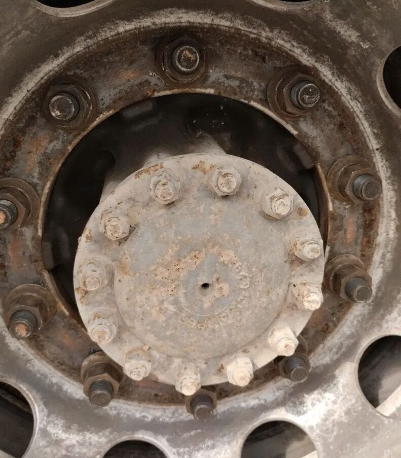 PIASTA KOMPLETNA TYŁ VOLVO FL 6 00-06 22.5 - Radnabe/-lagerung für LKW: das Bild 1 PIASTA KOMPLETNA TYŁ VOLVO FL 6 00-06 22.5 - Radnabe/-lagerung für LKW: das Bild 1