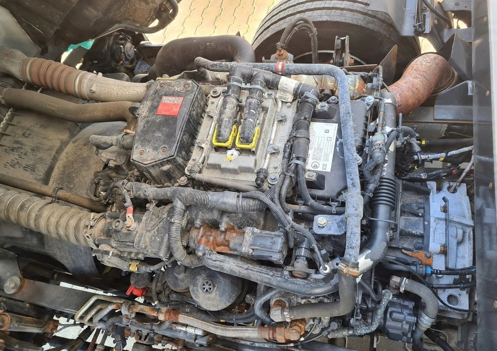 RENAULT DTI 5 210 EUVI - Motor: das Bild 5 RENAULT DTI 5 210 EUVI - Motor: das Bild 5