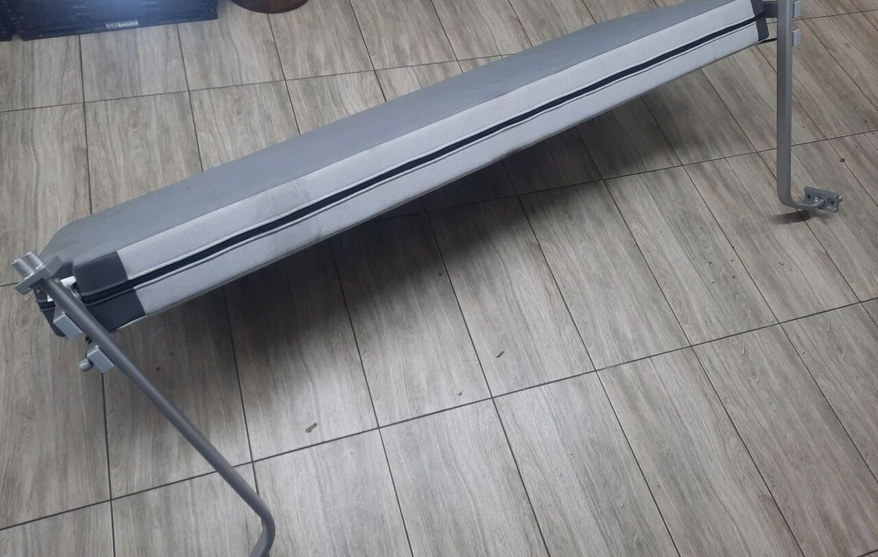 Renault ŁÓŻKO GÓRNE LEŻANKA RENAULT GAMA T RANGE - Sitz für LKW: das Bild 4 Renault ŁÓŻKO GÓRNE LEŻANKA RENAULT GAMA T RANGE - Sitz für LKW: das Bild 4