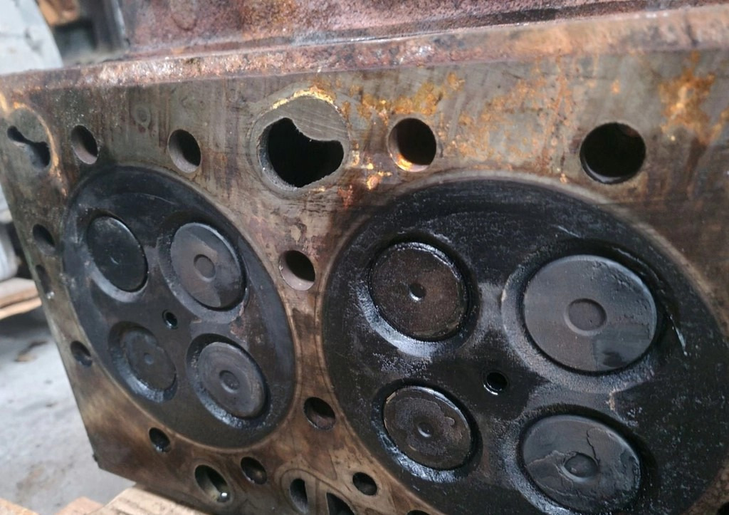 VOLVO 21754367 D13K - Zylinderkopf: das Bild 5 VOLVO 21754367 D13K - Zylinderkopf: das Bild 5