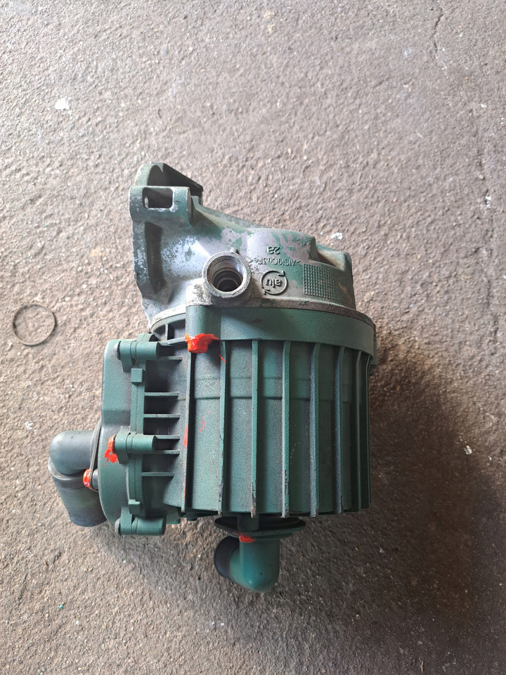 VOLVO OBUDOWA SEPARATOR OLEJU ODMY WIRÓWKA VOLVO FM 9 - Ölfilter für LKW: das Bild 2 VOLVO OBUDOWA SEPARATOR OLEJU ODMY WIRÓWKA VOLVO FM 9 - Ölfilter für LKW: das Bild 2