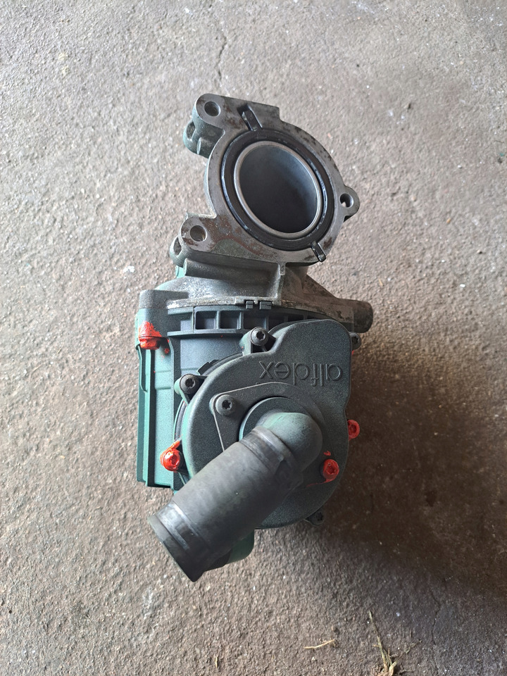 VOLVO OBUDOWA SEPARATOR OLEJU ODMY WIRÓWKA VOLVO FM 9 - Ölfilter für LKW: das Bild 1 VOLVO OBUDOWA SEPARATOR OLEJU ODMY WIRÓWKA VOLVO FM 9 - Ölfilter für LKW: das Bild 1