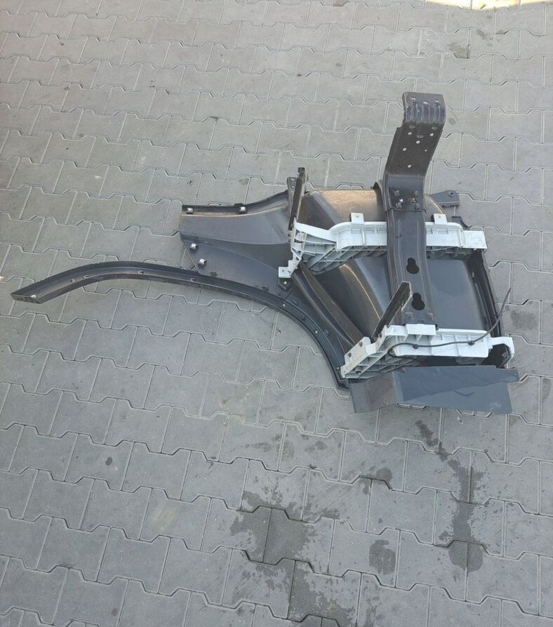 VOLVO STOPIEŃ STOPNICA LEWA STELAŻ ORYGINAŁ VOLVO FH 4 - Trittbrett für LKW: das Bild 3 VOLVO STOPIEŃ STOPNICA LEWA STELAŻ ORYGINAŁ VOLVO FH 4 - Trittbrett für LKW: das Bild 3