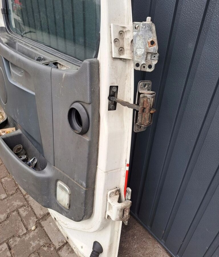 Volvo KOMPLETNE LEWE FH 13 LIFT Volvo OE - Tür und Teile für LKW: das Bild 5 Volvo KOMPLETNE LEWE FH 13 LIFT Volvo OE - Tür und Teile für LKW: das Bild 5