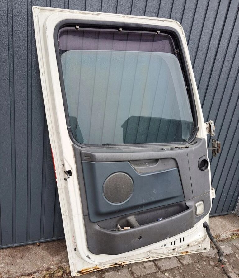 Volvo KOMPLETNE LEWE FH 13 LIFT Volvo OE - Tür und Teile für LKW: das Bild 1 Volvo KOMPLETNE LEWE FH 13 LIFT Volvo OE - Tür und Teile für LKW: das Bild 1