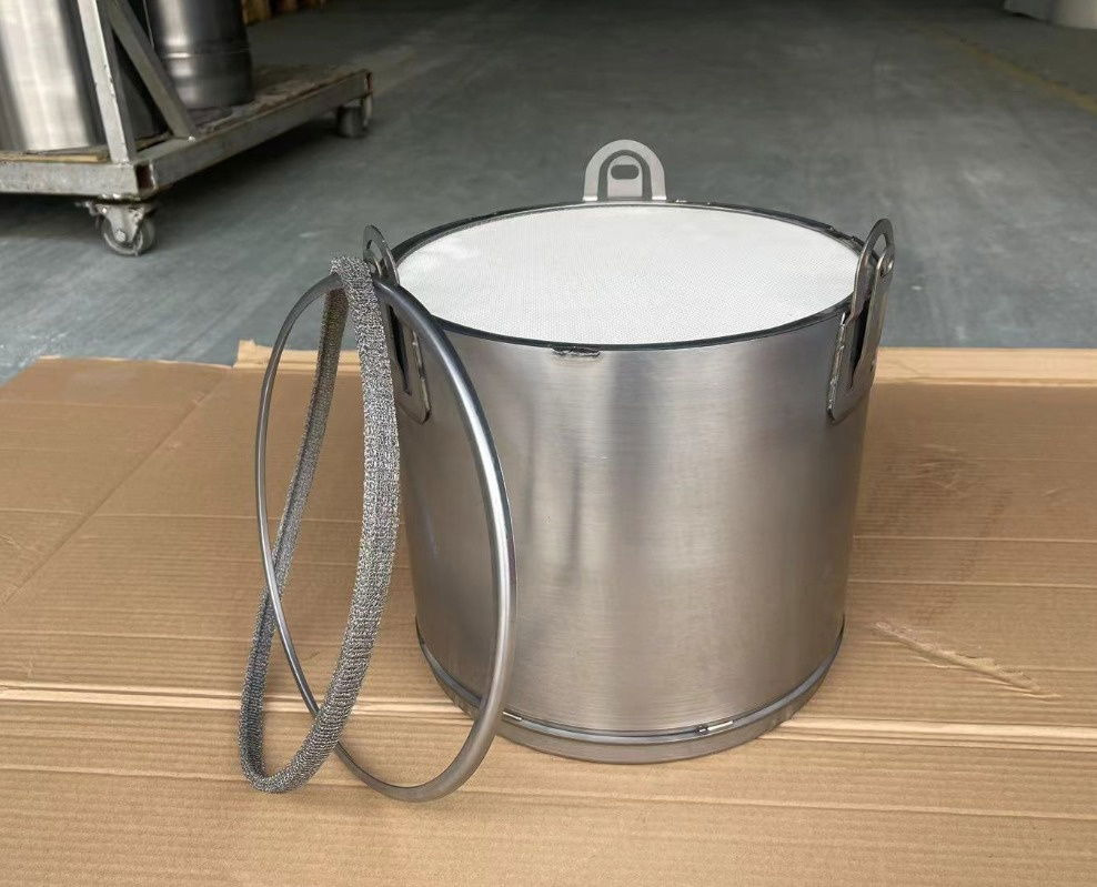 Scania Roetfilter /Partikelfilter 570759 , 2097594 , 2269640 , 2575576 , 2179961 - Auspuff/ Abgasanlage für LKW: das Bild 2 Scania Roetfilter /Partikelfilter 570759 , 2097594 , 2269640 , 2575576 , 2179961 - Auspuff/ Abgasanlage für LKW: das Bild 2