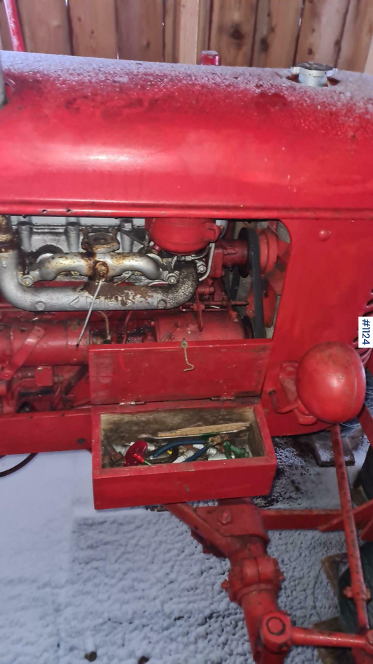 1952 Massey Harris Pony 812 - Traktor: das Bild 5 1952 Massey Harris Pony 812 - Traktor: das Bild 5
