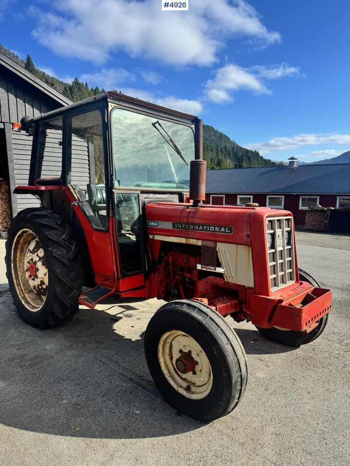 1977 International Harvester 454 - Traktor: das Bild 2 1977 International Harvester 454 - Traktor: das Bild 2