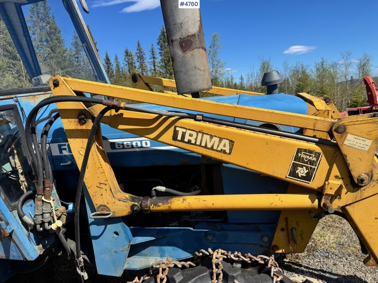 Traktor 1978 Ford 6600 4x4 w/ Front Loader, Bucket, Twin Wheels and Winch.: das Bild 12 Traktor 1978 Ford 6600 4x4 w/ Front Loader, Bucket, Twin Wheels and Winch.: das Bild 12