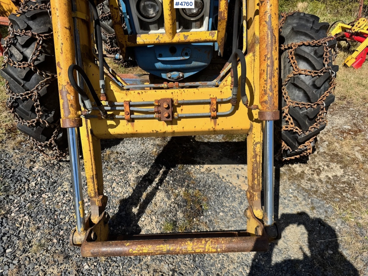 Traktor 1978 Ford 6600 4x4 w/ Front Loader, Bucket, Twin Wheels and Winch.: das Bild 13 Traktor 1978 Ford 6600 4x4 w/ Front Loader, Bucket, Twin Wheels and Winch.: das Bild 13