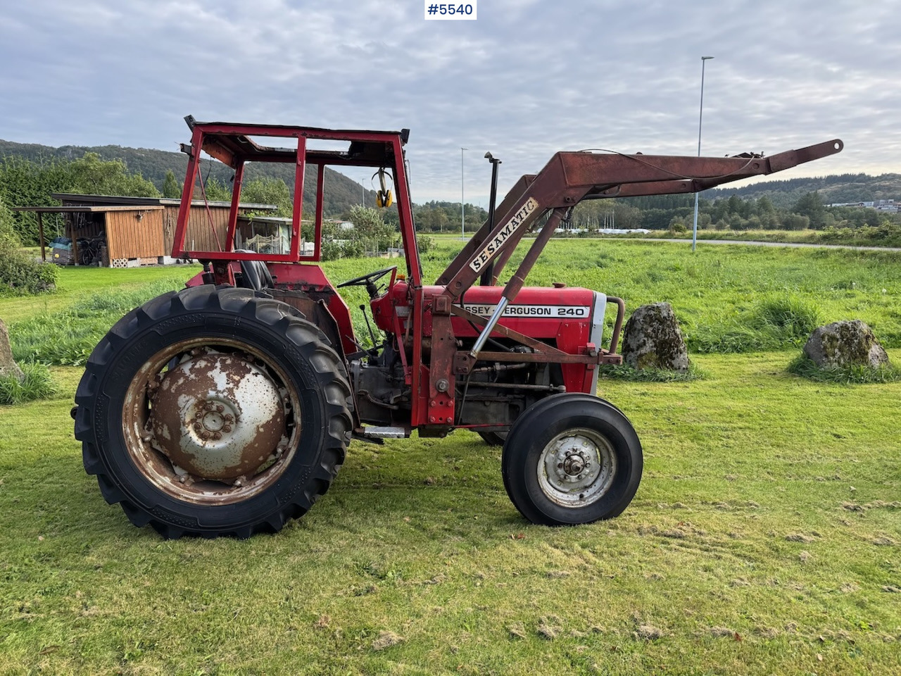 1982 Massey Ferguson 235 w/front loader. - Traktor: das Bild 5 1982 Massey Ferguson 235 w/front loader. - Traktor: das Bild 5
