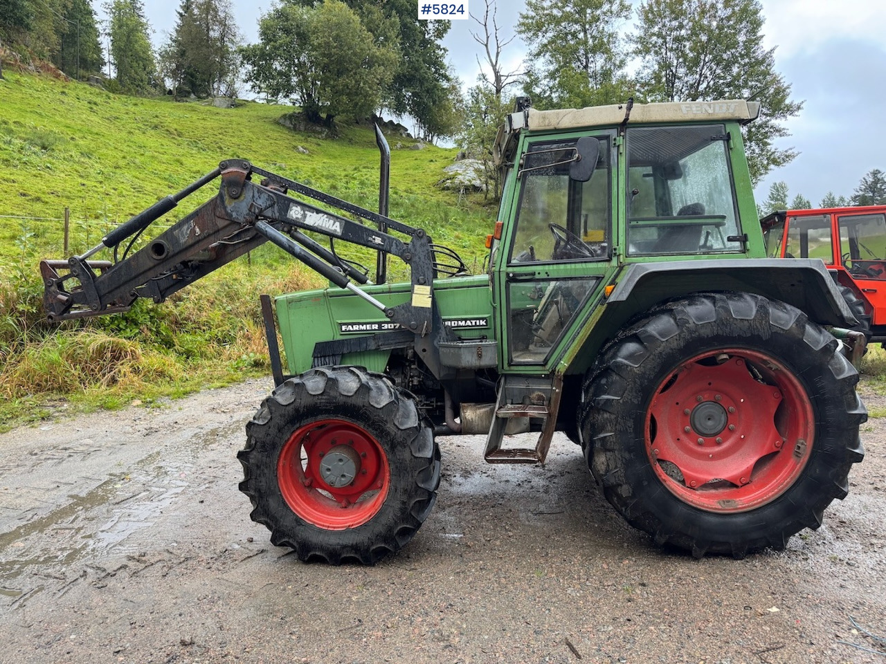 1991 Fendt Farmer 307 LSA w/ front loader. - Traktor: das Bild 1 1991 Fendt Farmer 307 LSA w/ front loader. - Traktor: das Bild 1