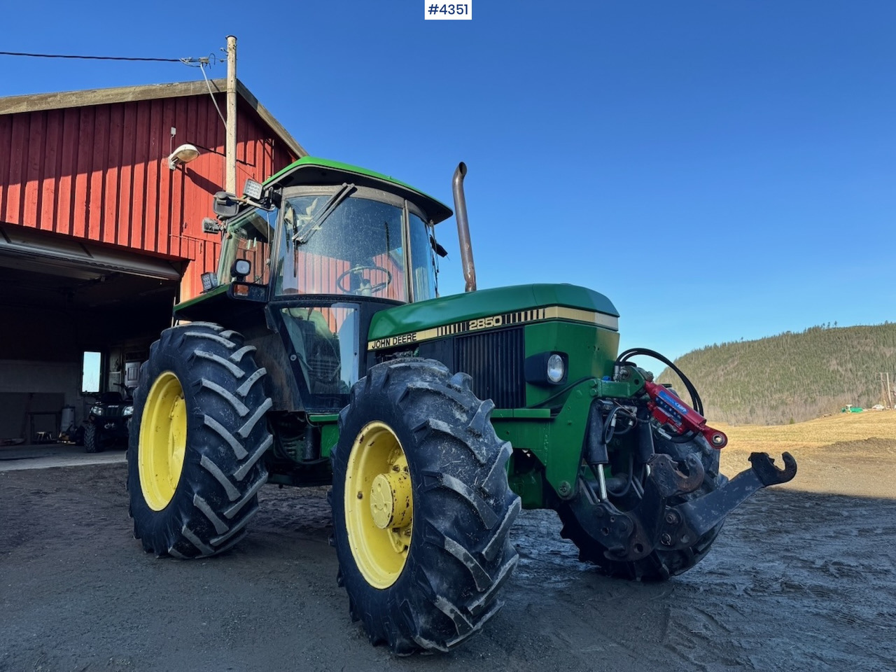 1991 John Deere 2850 4x4 Synchron w/ front hydraulics. - Traktor: das Bild 2 1991 John Deere 2850 4x4 Synchron w/ front hydraulics. - Traktor: das Bild 2