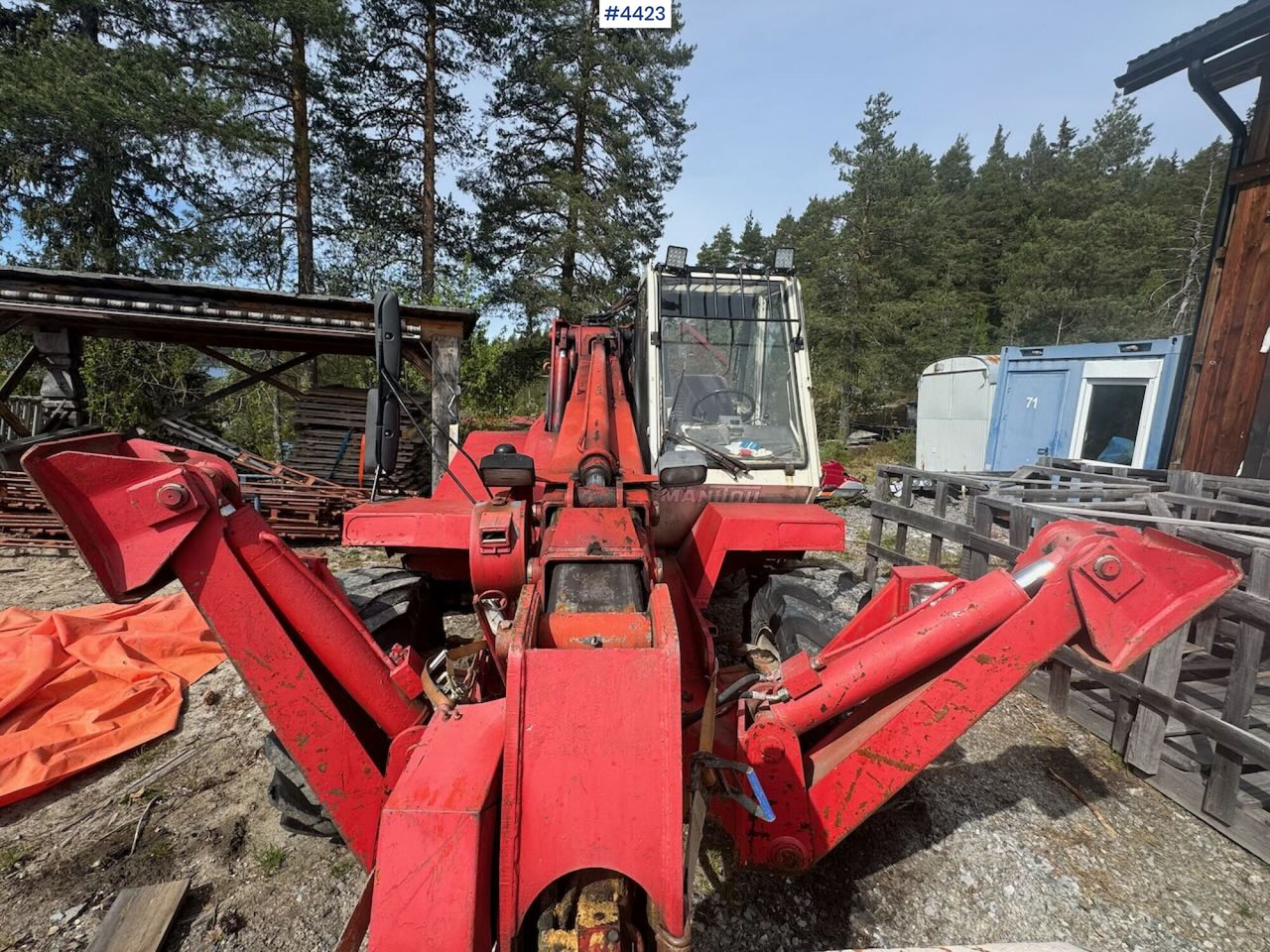 1992 Manitou MT1230 Telescopic forklift w/ pallet forks. Rep. object. - Teleskoplader: das Bild 4 1992 Manitou MT1230 Telescopic forklift w/ pallet forks. Rep. object. - Teleskoplader: das Bild 4