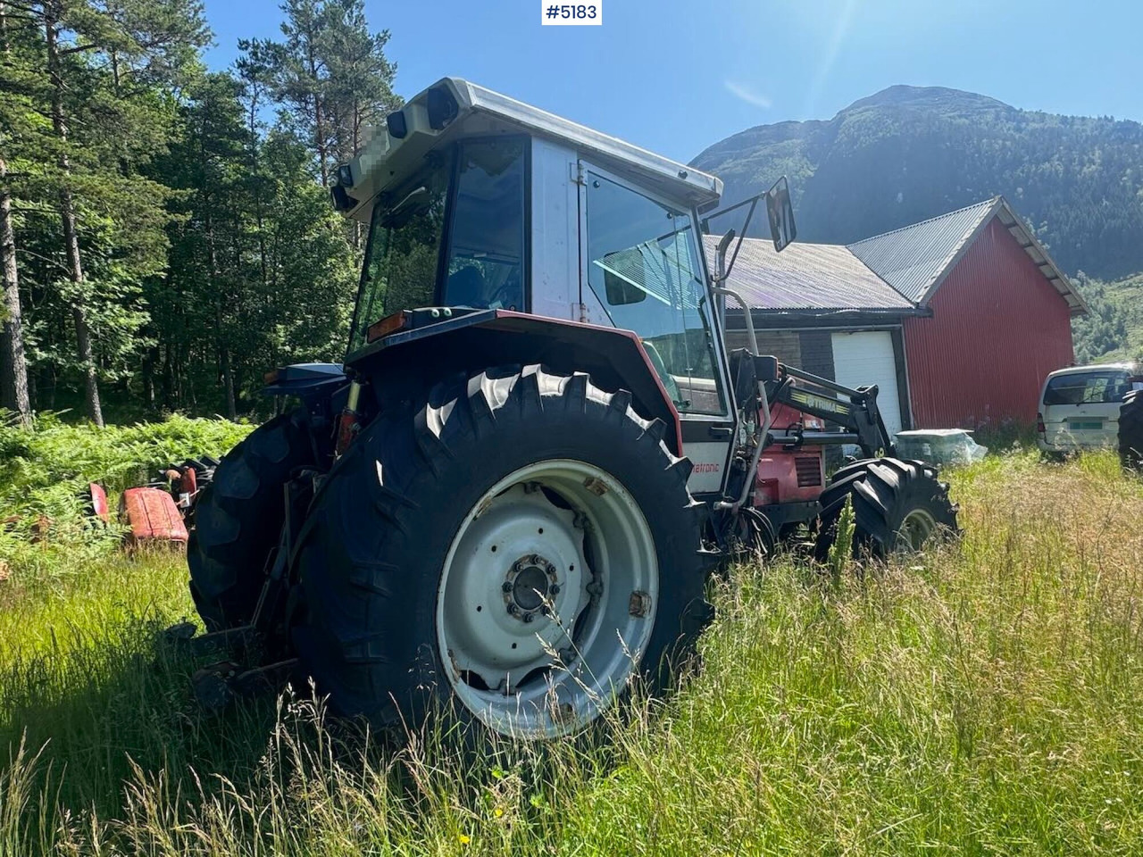 1994 Massey Ferguson 3075 4x4 w/ front loader - Traktor: das Bild 5 1994 Massey Ferguson 3075 4x4 w/ front loader - Traktor: das Bild 5