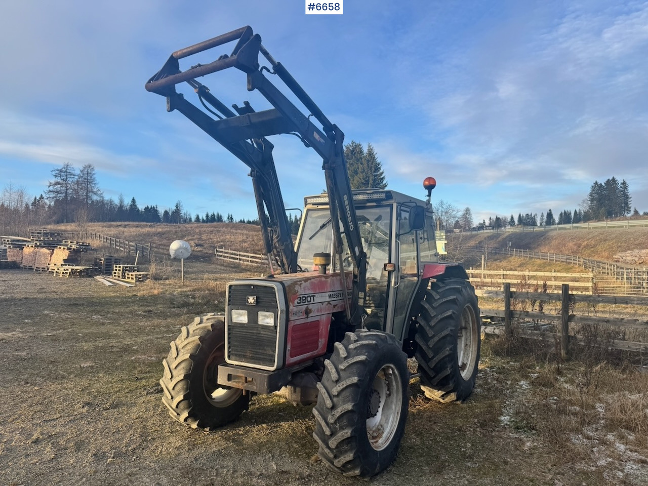 1995 Massey Ferguson 390T w/ Front Loader. - Traktor: das Bild 1 1995 Massey Ferguson 390T w/ Front Loader. - Traktor: das Bild 1