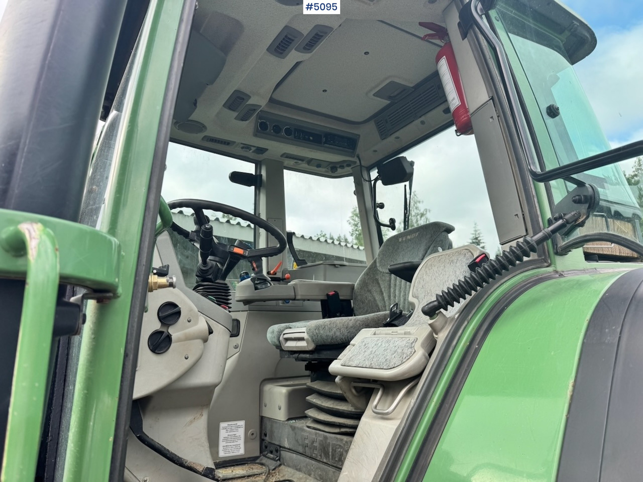 2002 Fendt 716 Vario w/ Front hydraulics. - Traktor: das Bild 3 2002 Fendt 716 Vario w/ Front hydraulics. - Traktor: das Bild 3
