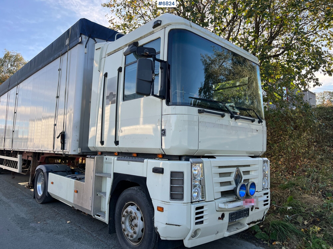 2002 Renault Magnum with Mack 480 engine - Bagger: das Bild 1 2002 Renault Magnum with Mack 480 engine - Bagger: das Bild 1