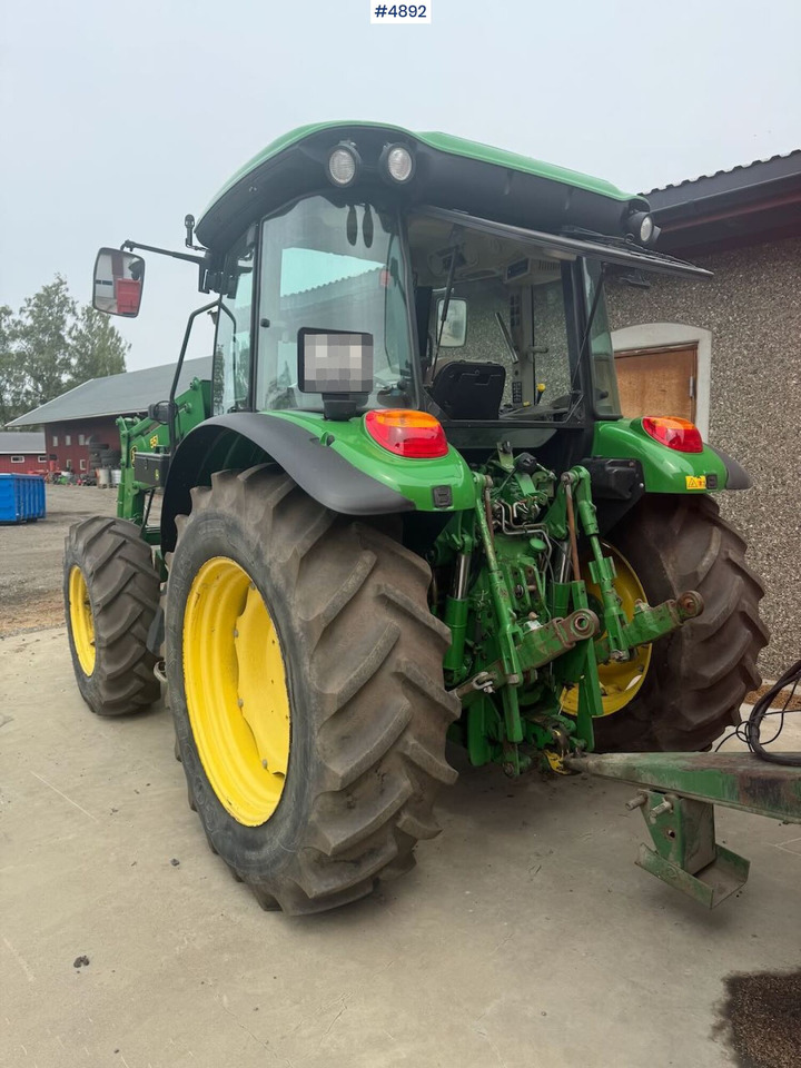 2004 John Deere 5720 4x4 w/ front loader - Traktor: das Bild 4 2004 John Deere 5720 4x4 w/ front loader - Traktor: das Bild 4