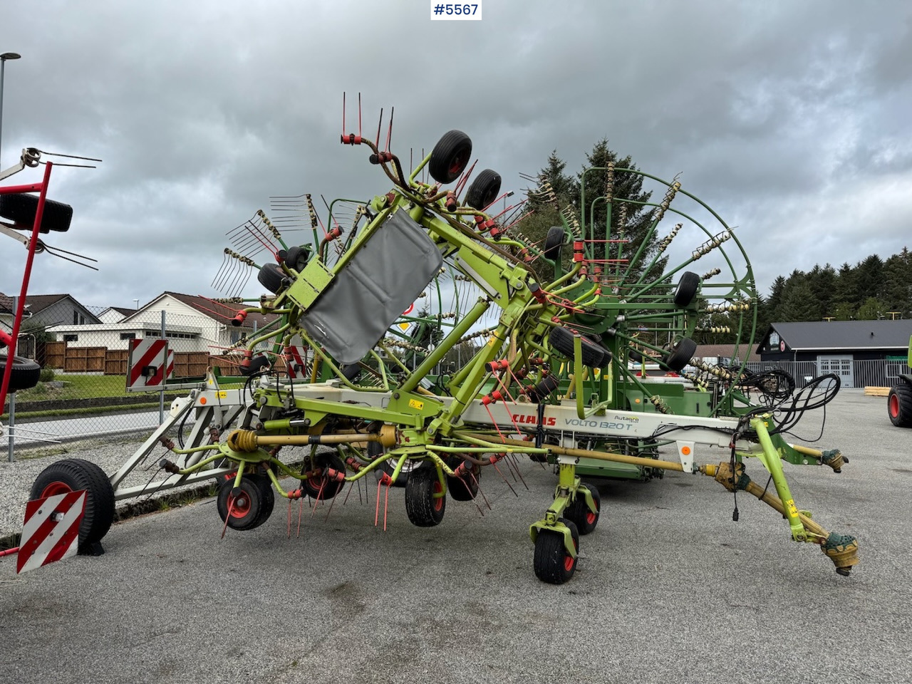 2006 Claas Volto 1320 T - Grünlandtechnik: das Bild 4 2006 Claas Volto 1320 T - Grünlandtechnik: das Bild 4