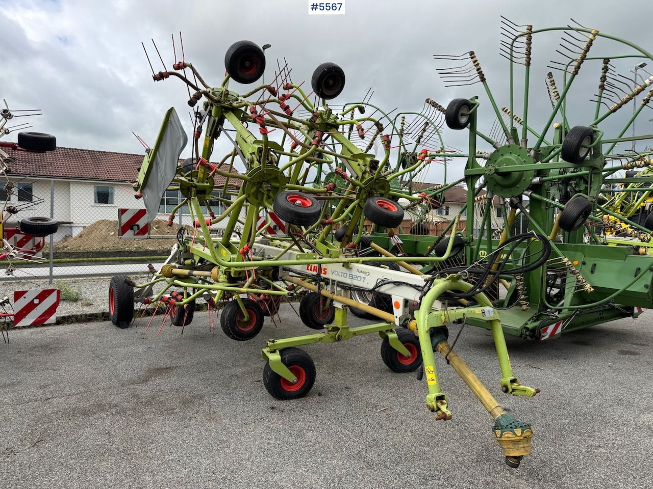 2006 Claas Volto 1320 T - Grünlandtechnik: das Bild 1 2006 Claas Volto 1320 T - Grünlandtechnik: das Bild 1