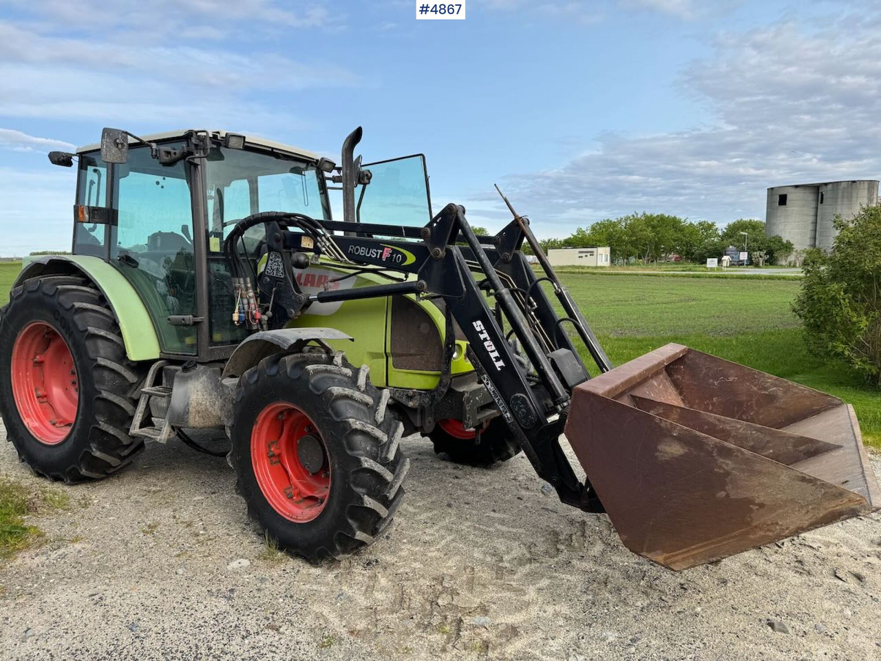 2007 Claas Celtis 446 with front loader, pallet forks, and bucket - Traktor: das Bild 1 2007 Claas Celtis 446 with front loader, pallet forks, and bucket - Traktor: das Bild 1