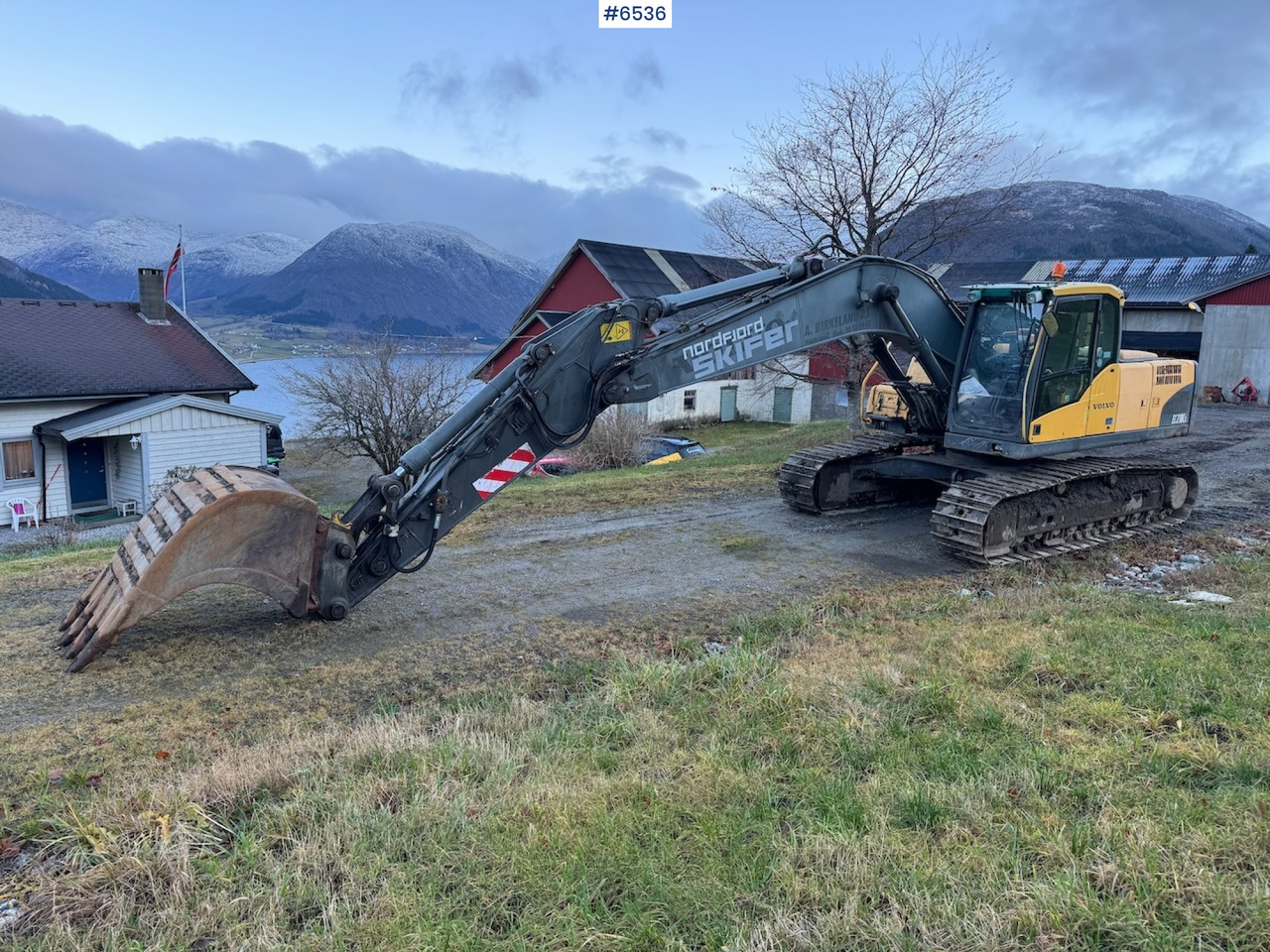 2007 Volvo EC 210 CL w/ excavator bucket and good chassis. - Kettenbagger: das Bild 5 2007 Volvo EC 210 CL w/ excavator bucket and good chassis. - Kettenbagger: das Bild 5