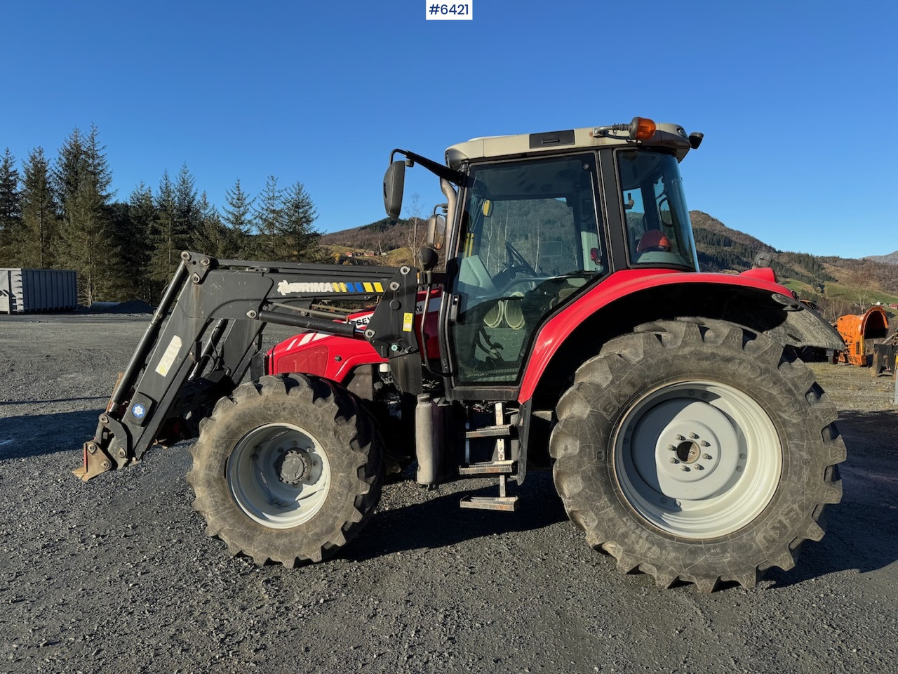 2009 Massey Ferguson 6455 Dyna-6 w/ front loader. - Traktor: das Bild 1 2009 Massey Ferguson 6455 Dyna-6 w/ front loader. - Traktor: das Bild 1