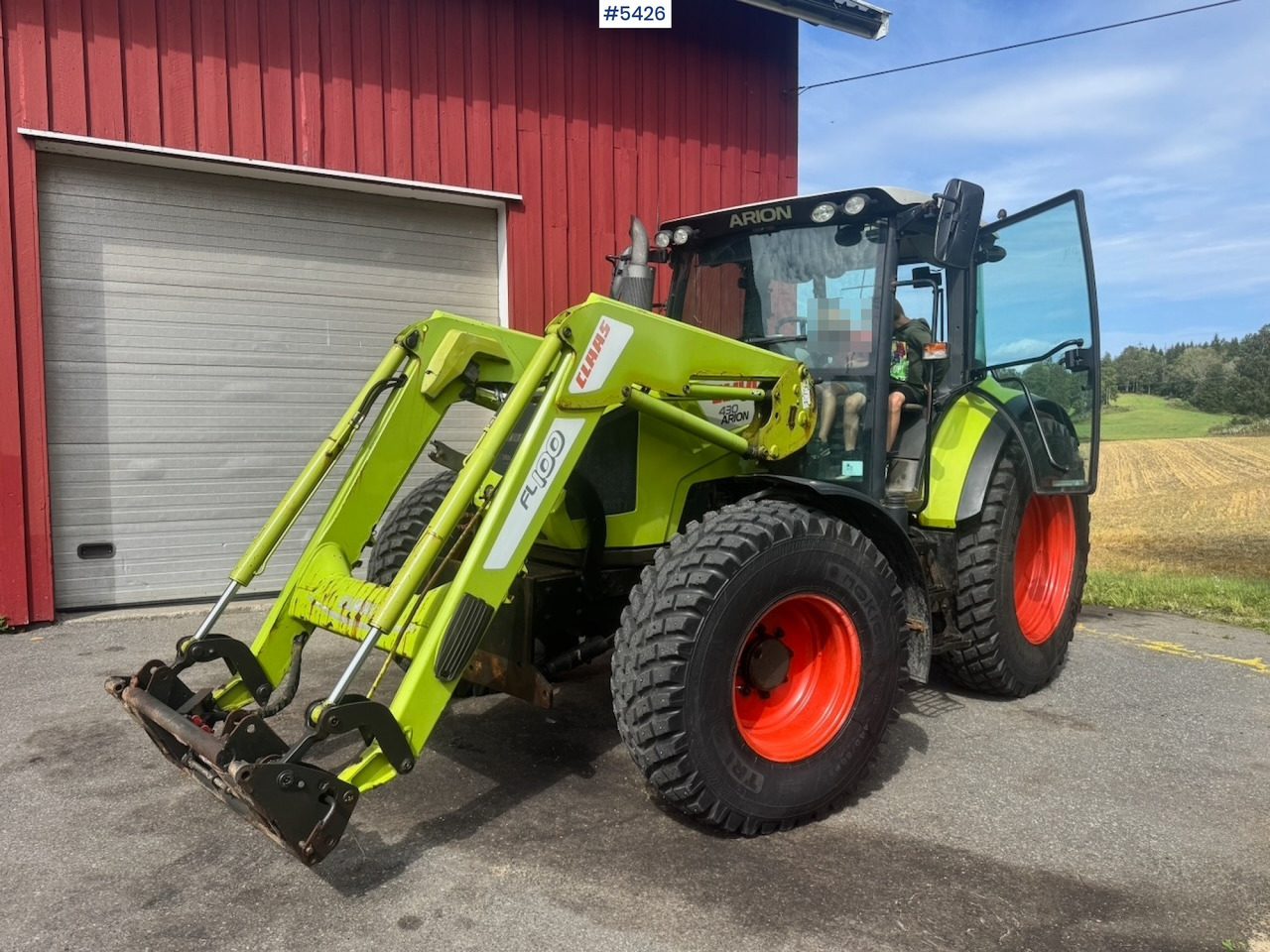 2011 Claas Arion 430 w/ Front loader and Plough. 3210 hours! - Traktor: das Bild 1 2011 Claas Arion 430 w/ Front loader and Plough. 3210 hours! - Traktor: das Bild 1