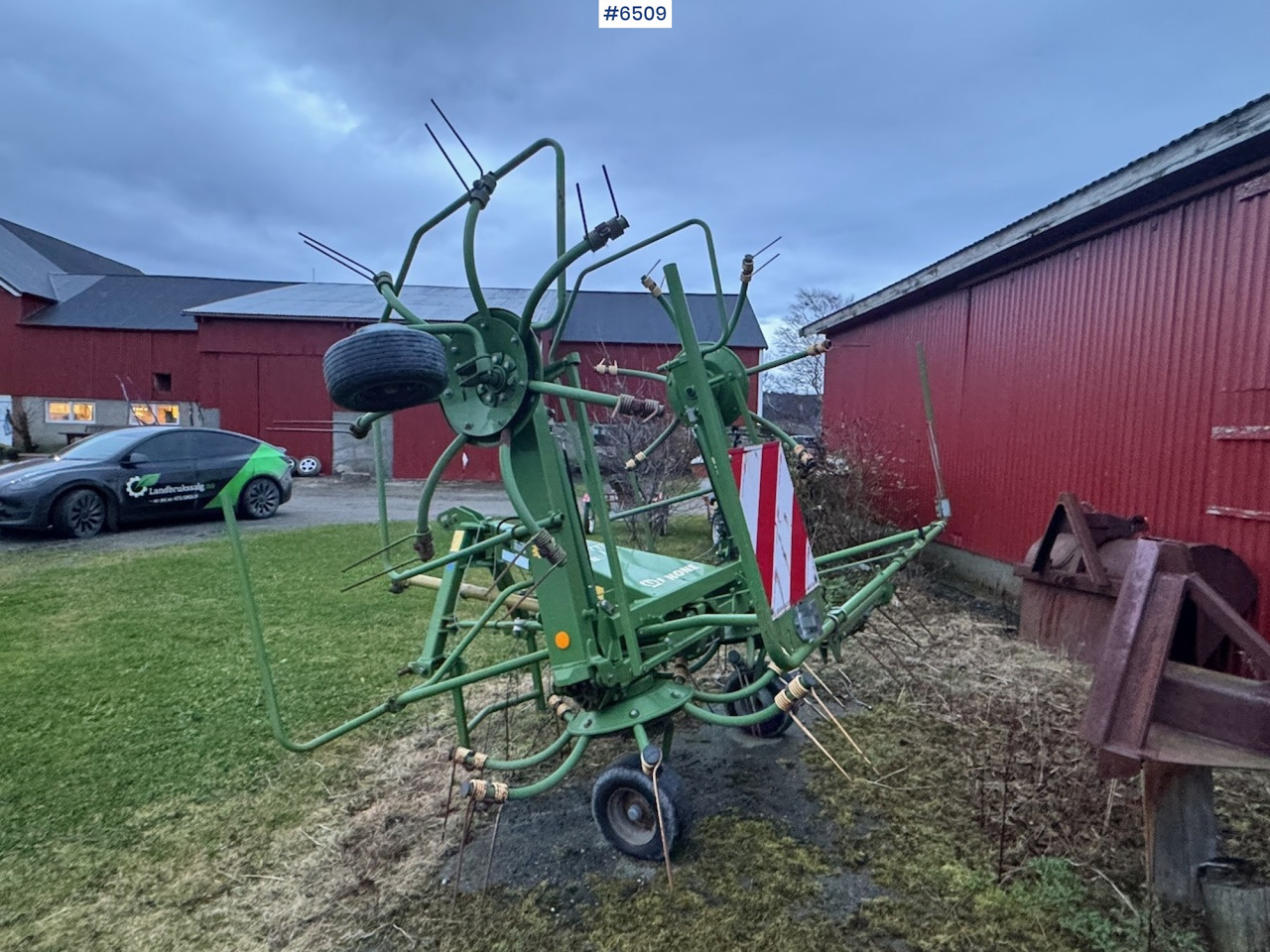 2011 Krone KW 5.52 tedder - Grünlandtechnik: das Bild 3 2011 Krone KW 5.52 tedder - Grünlandtechnik: das Bild 3