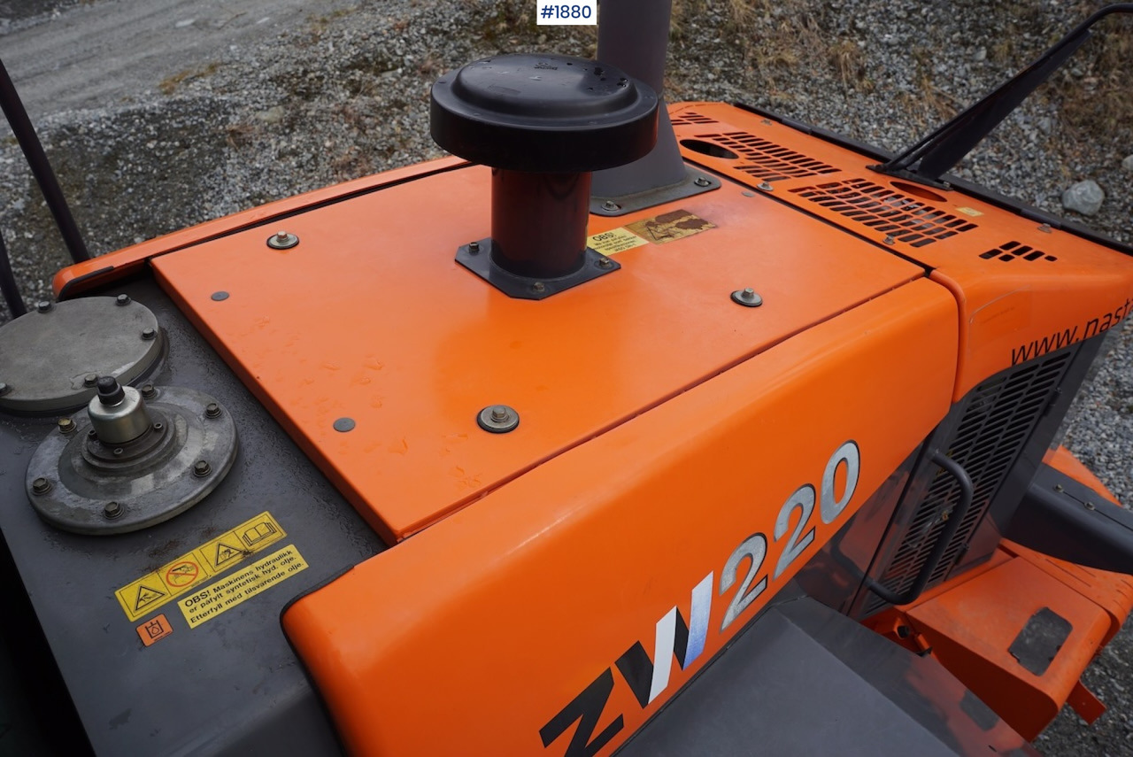 Radlader 2012 Hitachi ZW220: das Bild 38