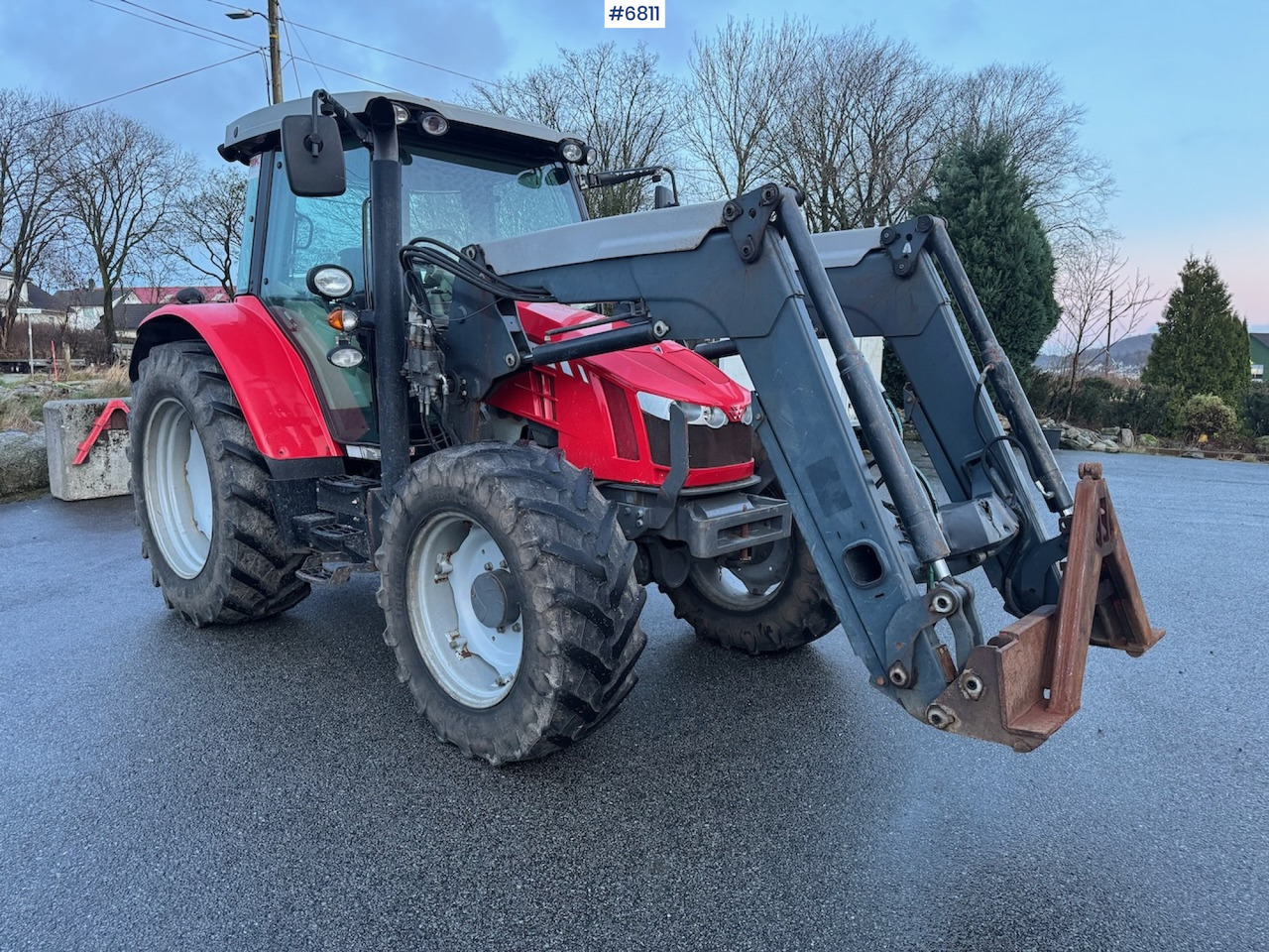 2014 Massey Ferguson 5610 Dyna-4 w/ front loader. Few hours! - Traktor: das Bild 2 2014 Massey Ferguson 5610 Dyna-4 w/ front loader. Few hours! - Traktor: das Bild 2