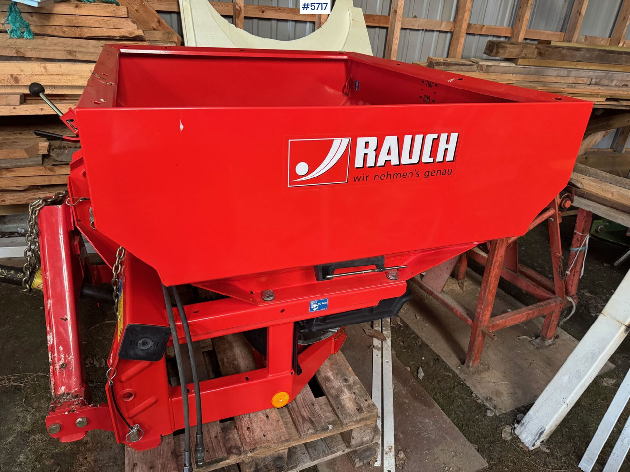 2015 RAUCH MDS 12.1 Fertiliser Spreader - Düngerstreuer: das Bild 2 2015 RAUCH MDS 12.1 Fertiliser Spreader - Düngerstreuer: das Bild 2