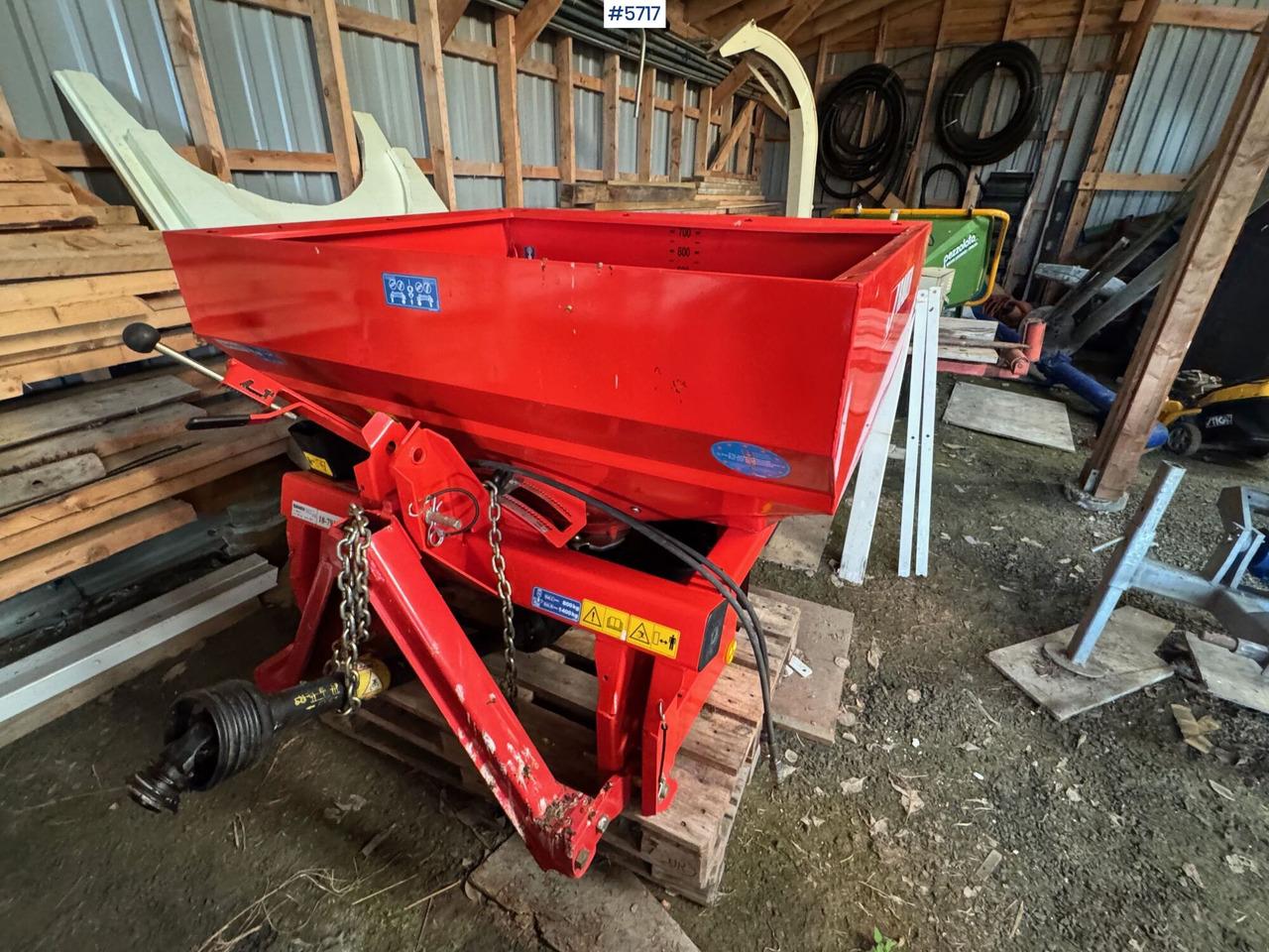 2015 RAUCH MDS 12.1 Fertiliser Spreader - Düngerstreuer: das Bild 3 2015 RAUCH MDS 12.1 Fertiliser Spreader - Düngerstreuer: das Bild 3