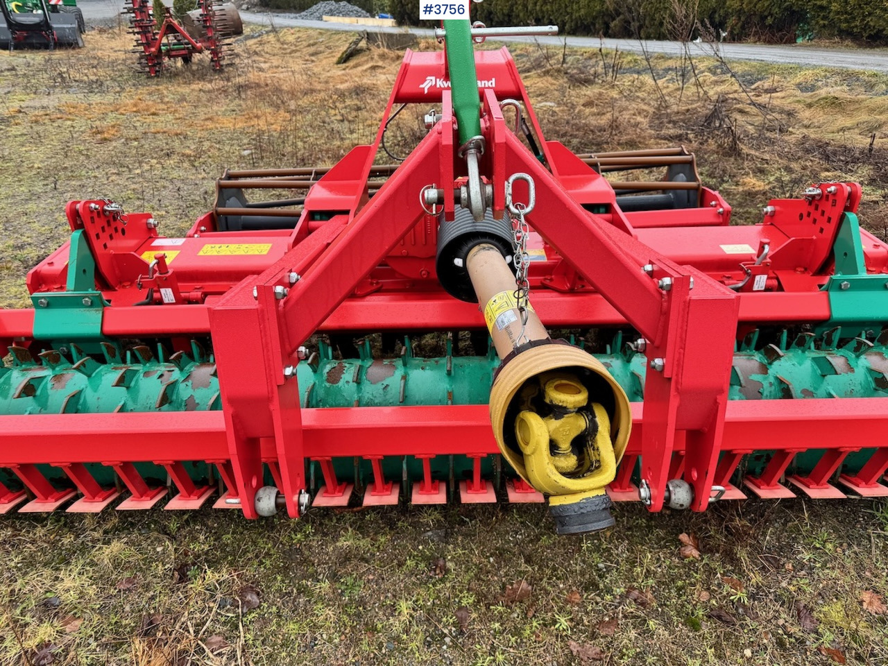 2016 Kverneland NG-S 101 rotary harrow w/ frontkit. - Technik für Bodenbearbeitung: das Bild 3 2016 Kverneland NG-S 101 rotary harrow w/ frontkit. - Technik für Bodenbearbeitung: das Bild 3